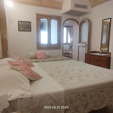 Maristella Apartment *
